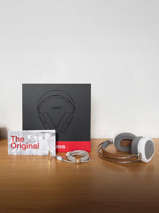 A/550 packaging, headphone, cord, booklet and adapter