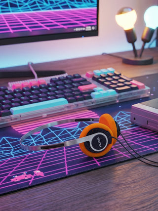KPH40 Retro laying on a desk
